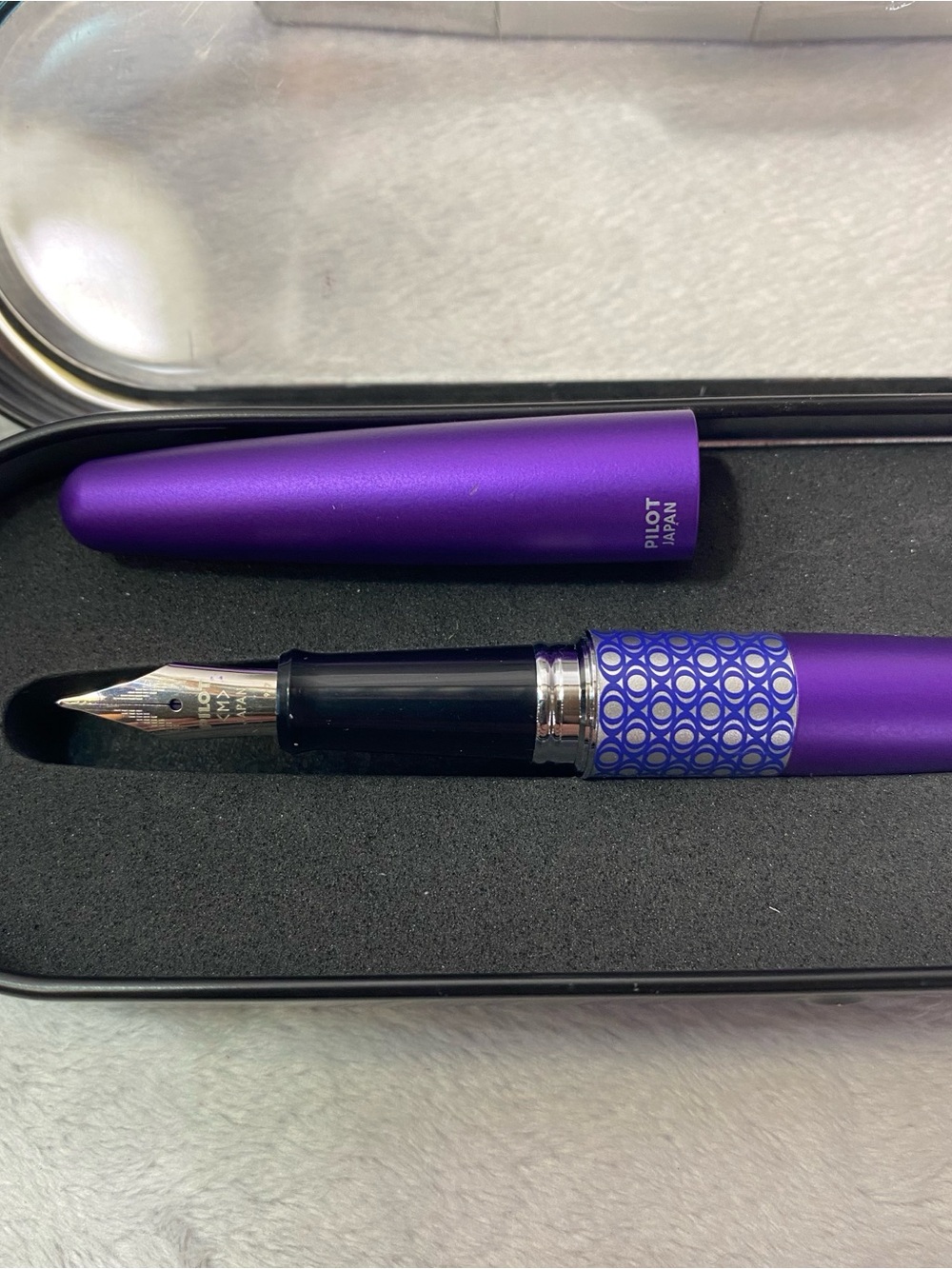 Pilot Iroshizuku Fountain Pen And Ink Set Ajisai Blue Purple 50ml (69211) - Picture 9 of 11